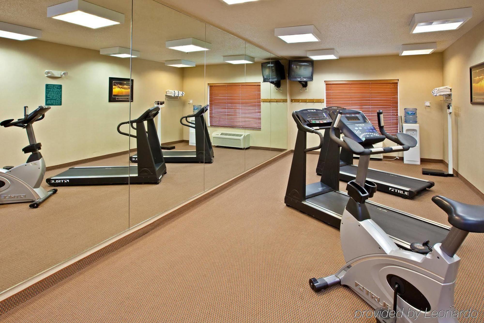 Holiday Inn Express & Suites Logan, An Ihg Hotel Faciliteiten foto